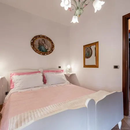 La Casa Del Nonno By Interhome