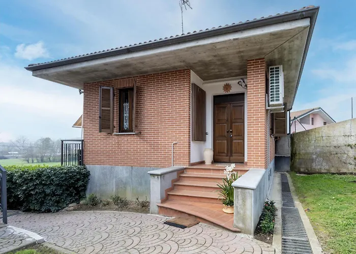 Semesterbostad La Casa Del Nonno By Interhome Montegrosso dʼAsti
